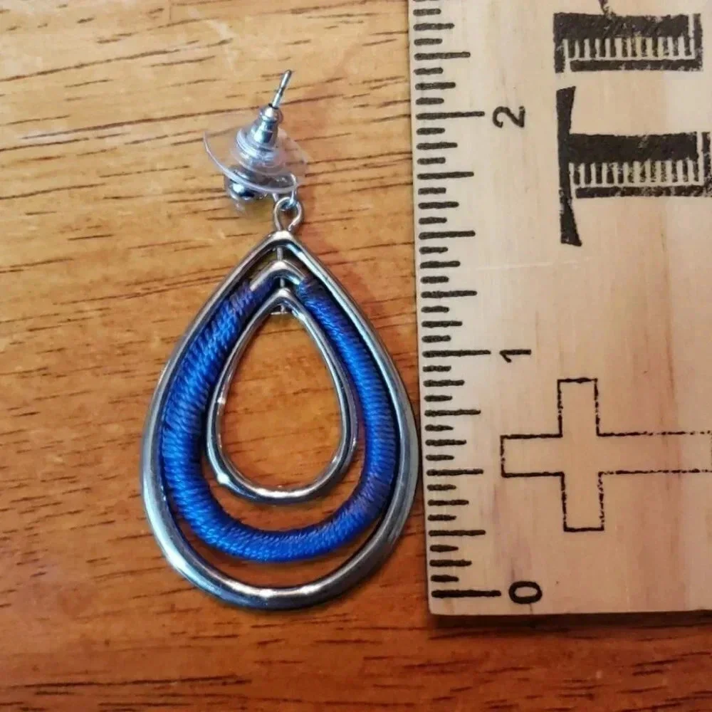 Blue and‎ silver fashion jewelry earrings